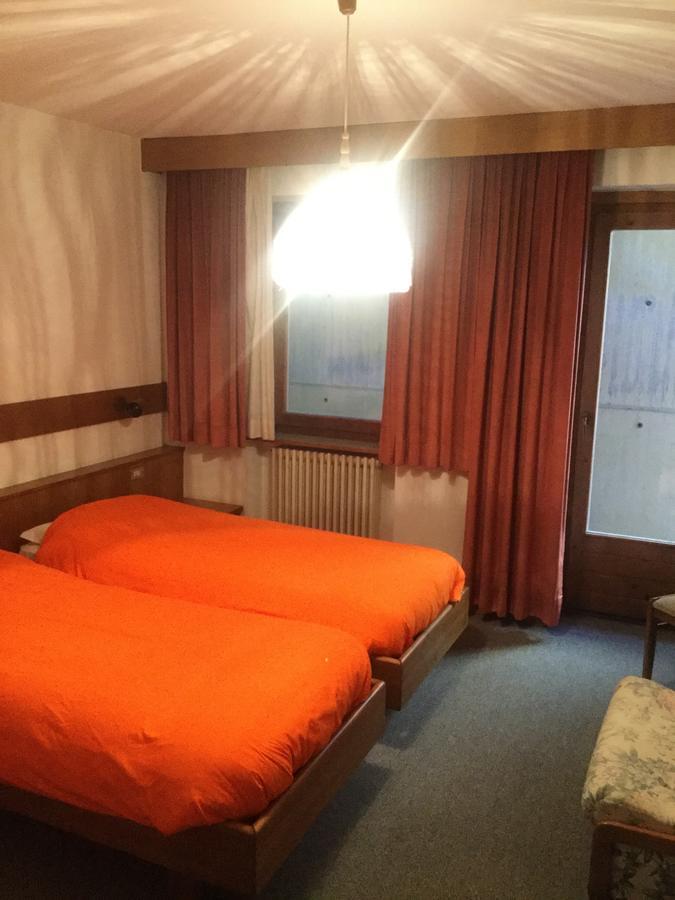 Hotel Alpenrose Alleghe Bagian luar foto