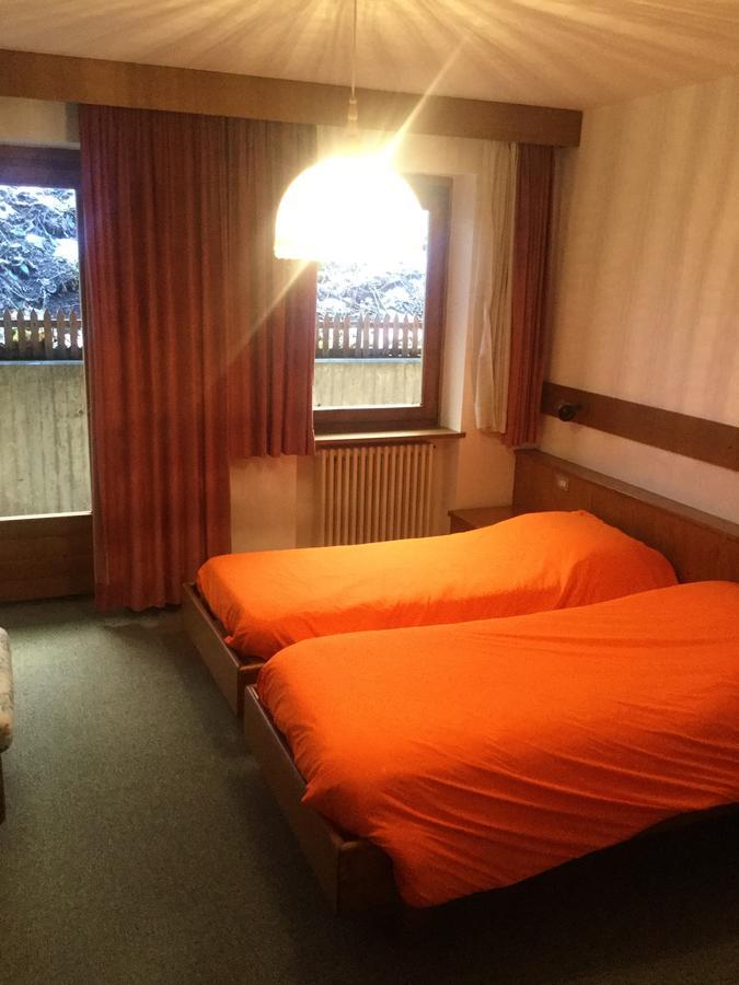 Hotel Alpenrose Alleghe Bagian luar foto