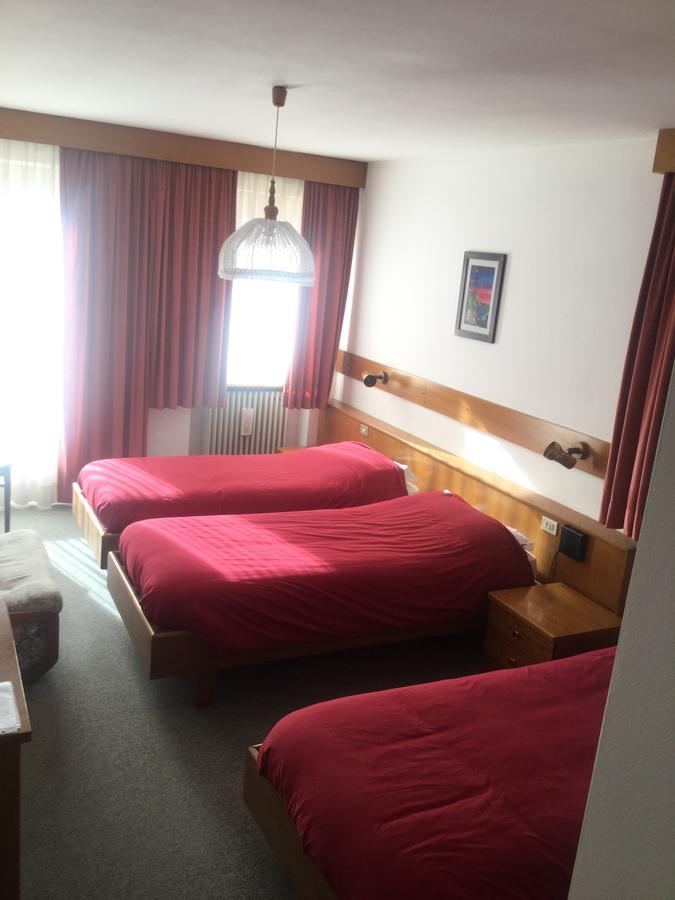 Hotel Alpenrose Alleghe Bagian luar foto