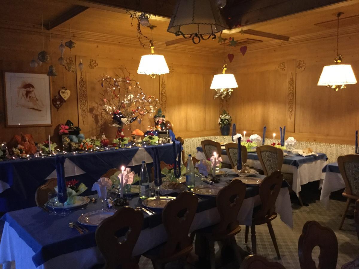 Hotel Alpenrose Alleghe Bagian luar foto